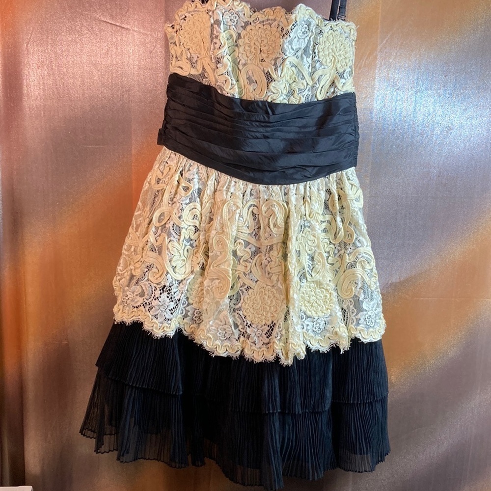00’s Betsey Johnson size‎ 2 party special occasion mini dress. Puffy skirt Box N